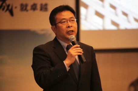 张秀邦,-东软控股有限公司副总裁兼首席运营官