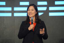 IBM發(fā)布主機(jī)與LinuxONE全新戰(zhàn)略,攜手醫(yī)療、銀行、社保等行業(yè)單位分享轉(zhuǎn)型故事-DOIT-數(shù)據(jù)產(chǎn)業(yè)媒體與服務(wù)平臺(tái)