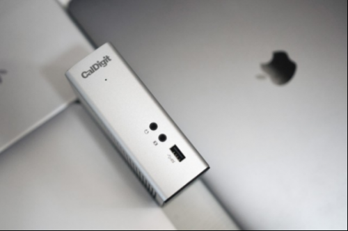 加州数位 雷电3扩展坞体验，小盒子大能量，为MacBookpro赋能-存储在线-存储专业媒体