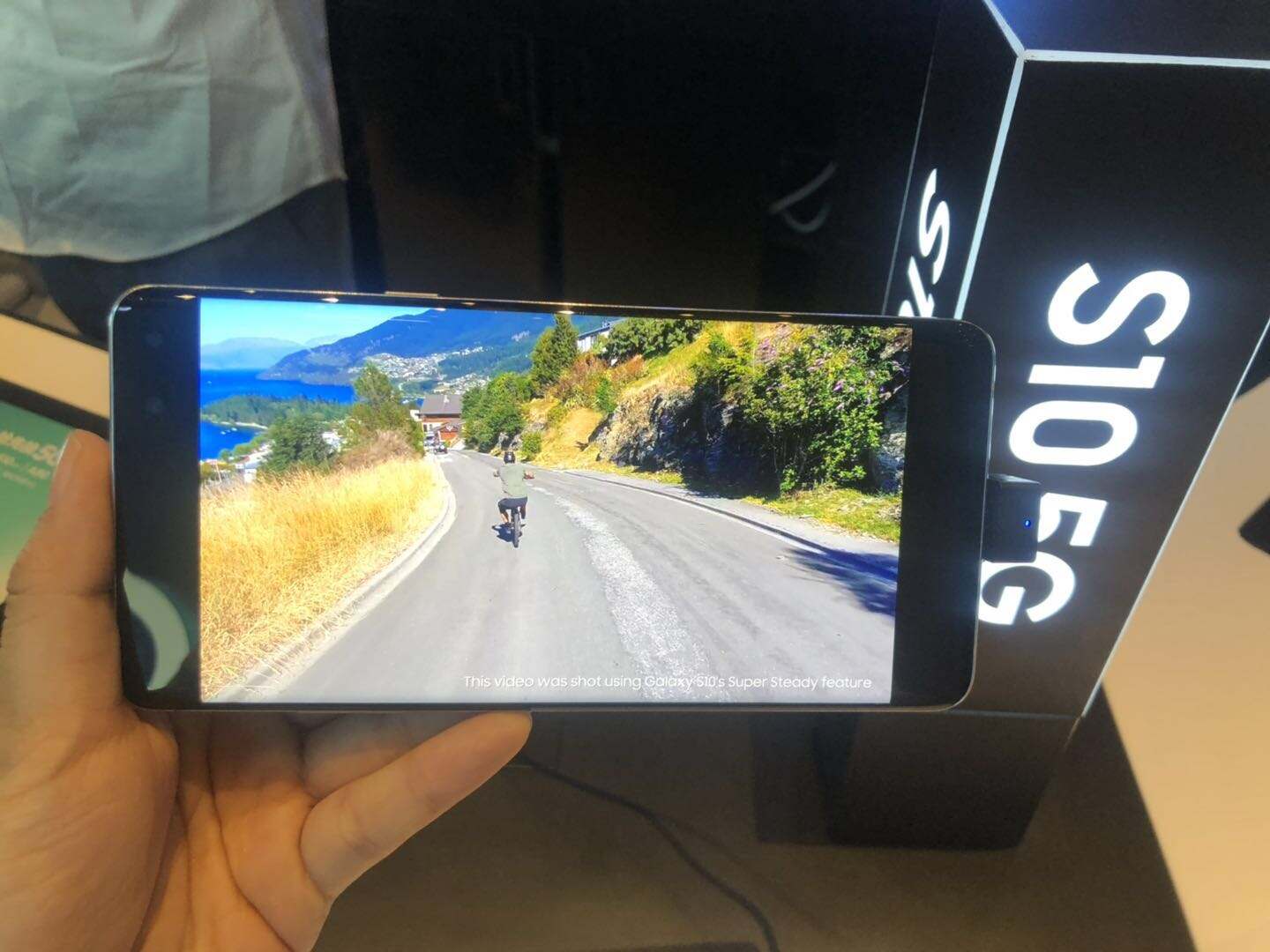 三星发布5G先锋计划,0元起抢先换5G-存储在线