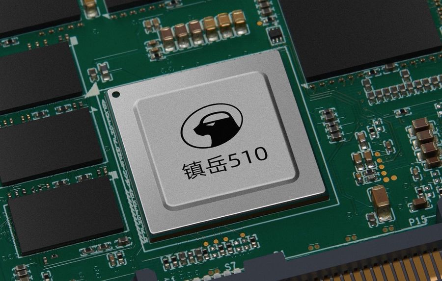 《阿里平头哥发布首颗存储主控芯片镇岳510，实现4μs超低时延》