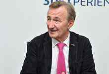 对话Bernard Charlès先生:达索系统何以提前达成两位数增长-存储在线-存储专业媒体