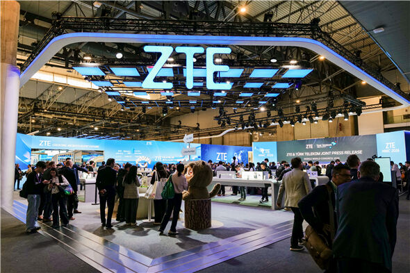 中兴系列终端亮相MWC26 原生AI手机、AI宠物、游戏新品引领创新潮流-DOIT-数据产业媒体与服务平台