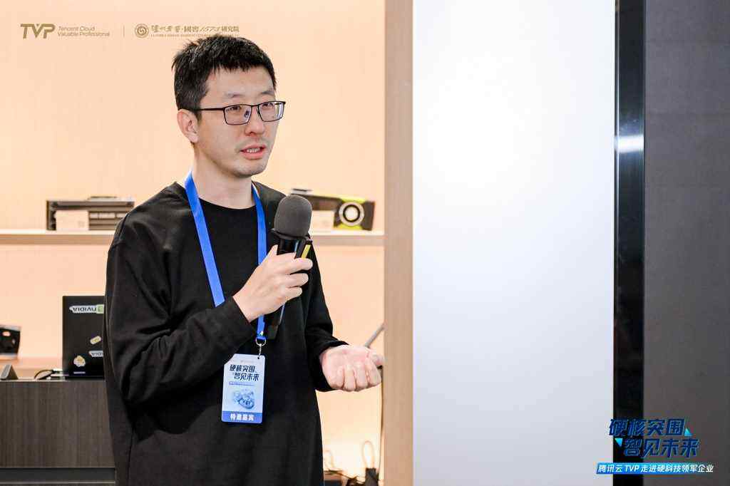 腾讯云TVP走进银河通用×NVIDIA×福田戴姆勒,解码AI驱动产业硬核突围之路
