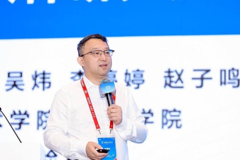 1792548542517941.jpg 求是特聘教授、浙江大学计算机科学与技术学院软件学院院长尹建伟.jpg